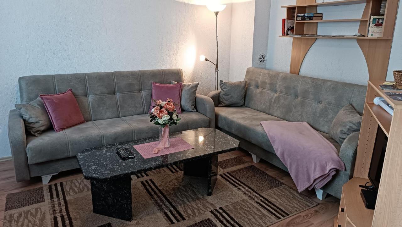 City Park Apartments Пристина Екстериор снимка