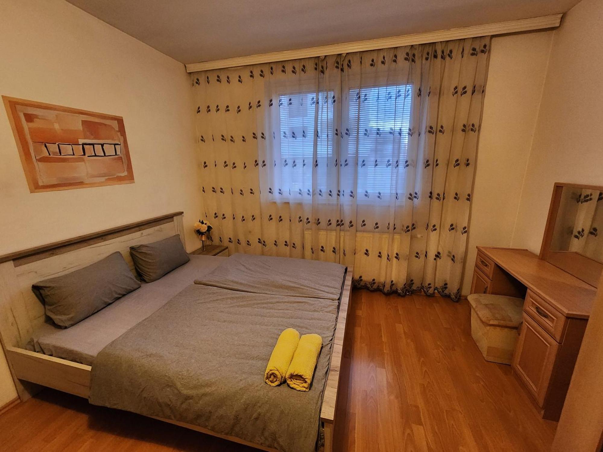 City Park Apartments Пристина Екстериор снимка