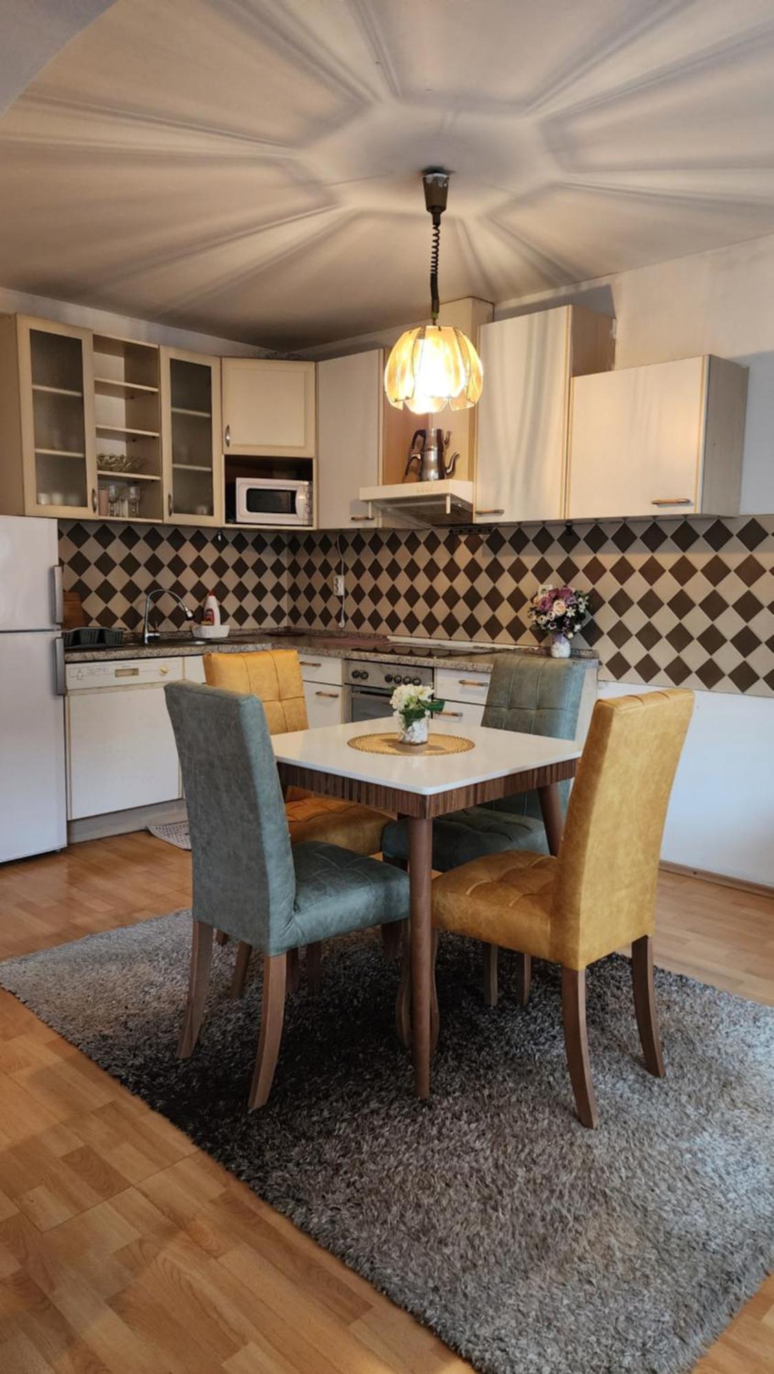 City Park Apartments Пристина Екстериор снимка